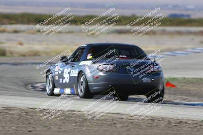 media/Oct-26-2025-CalClub SCCA (Sun) [[8ce1e69566]]/Group 2/Grapevine/